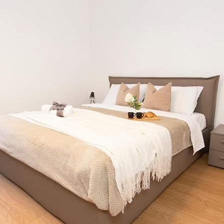 Ihost Apartment - Simonetta 7 Milano Esterno foto